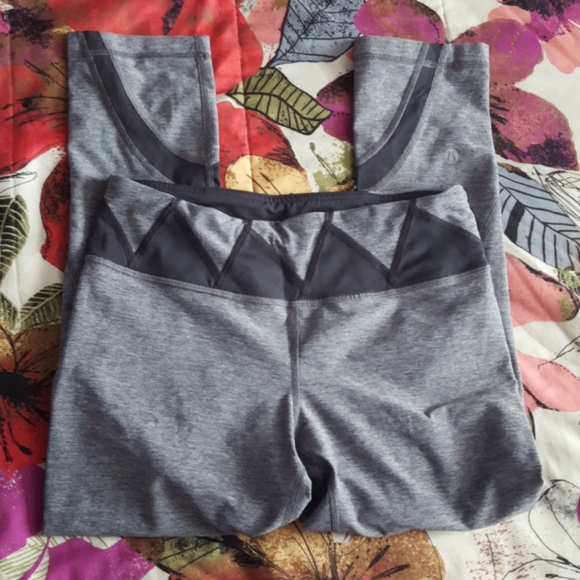 Lululemon Inspire Crop - Picture 5 of 9